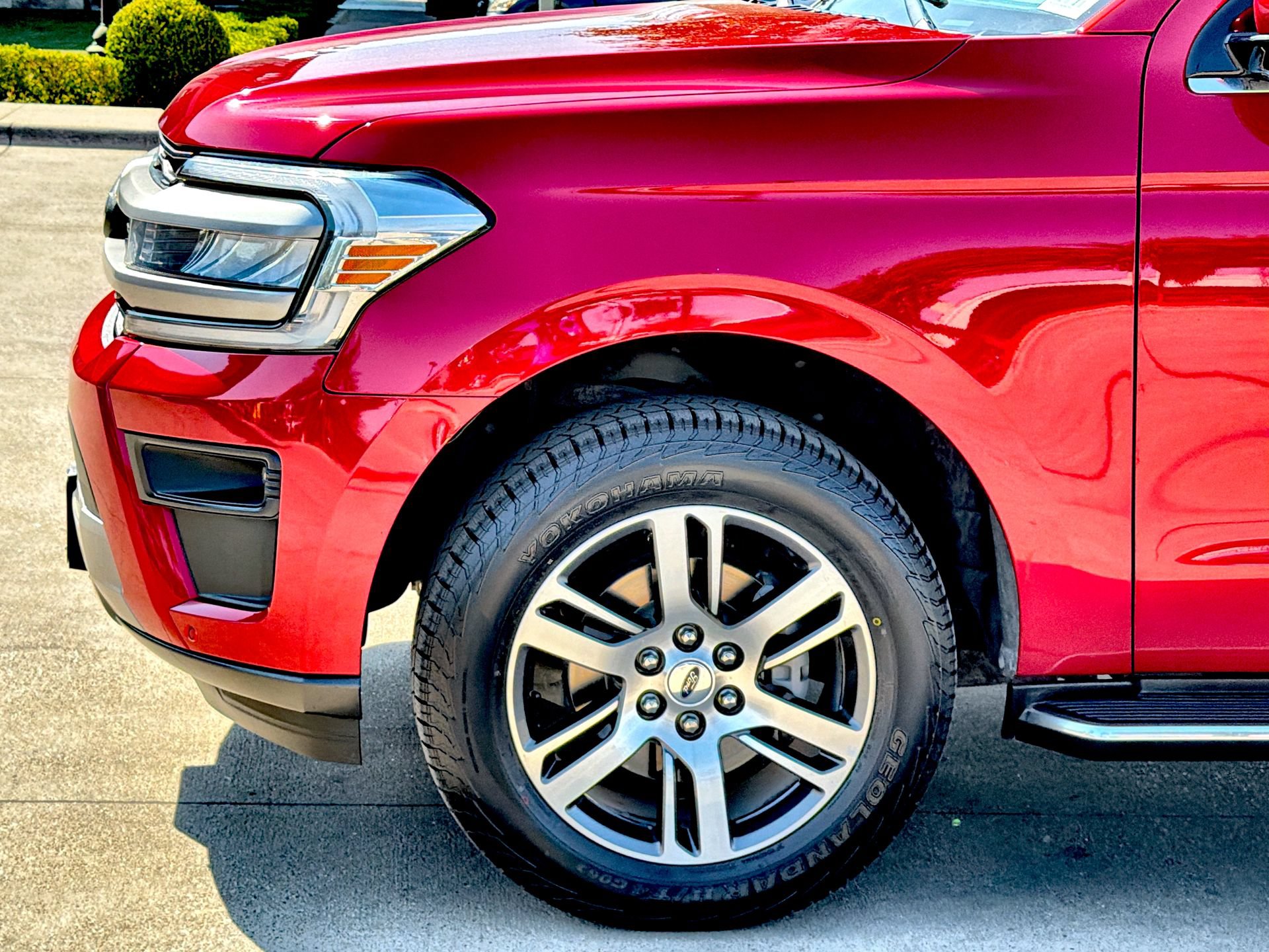 Certified 2022 Ford Expedition XLT RWD image 10
