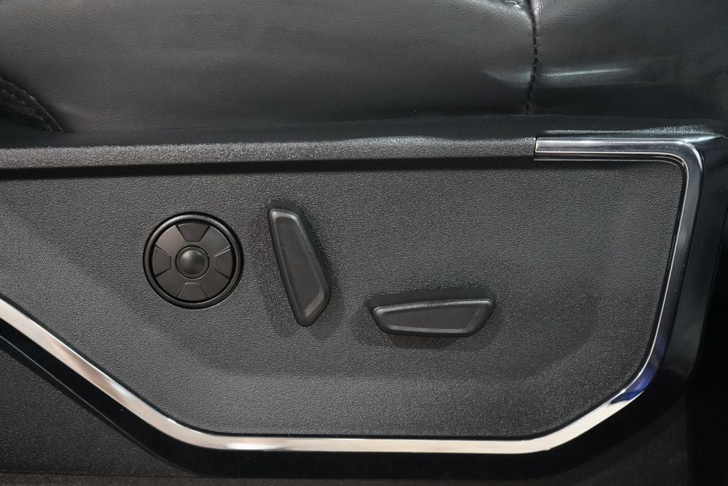 Certified 2026 Ford F350 Platinum AWD/4WD image 24