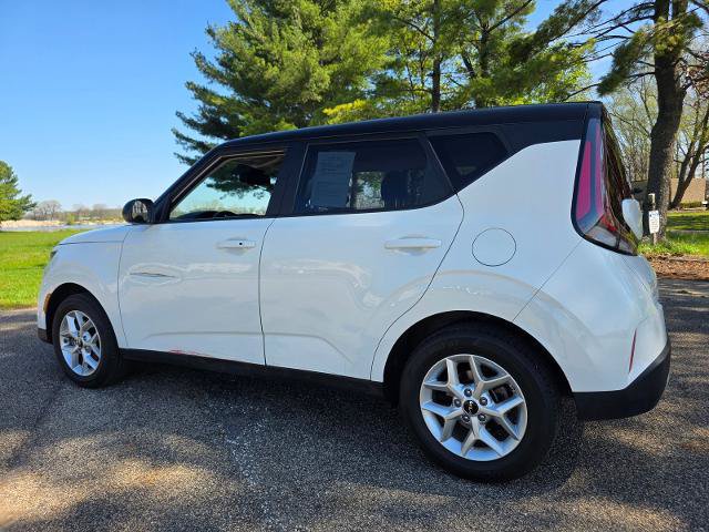 Used 2025 Kia Soul S FWD image 39