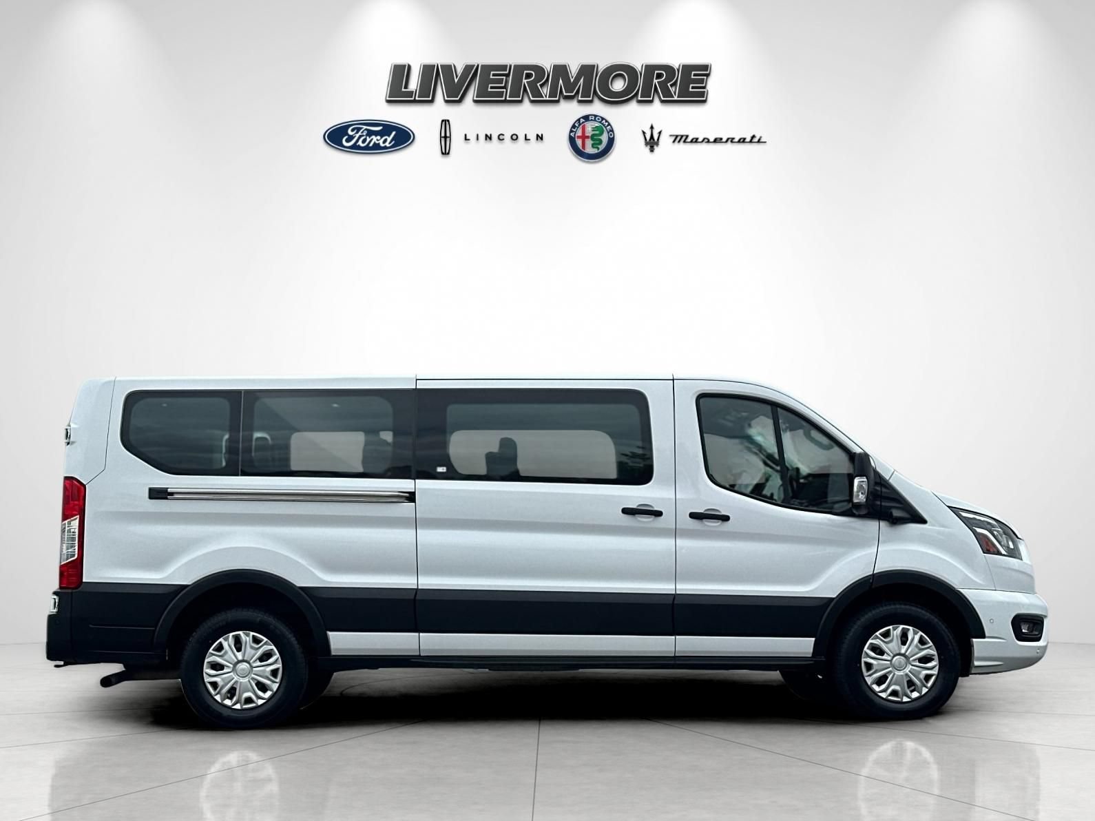 Certified 2023 Ford Transit 350 XLT RWD image 2
