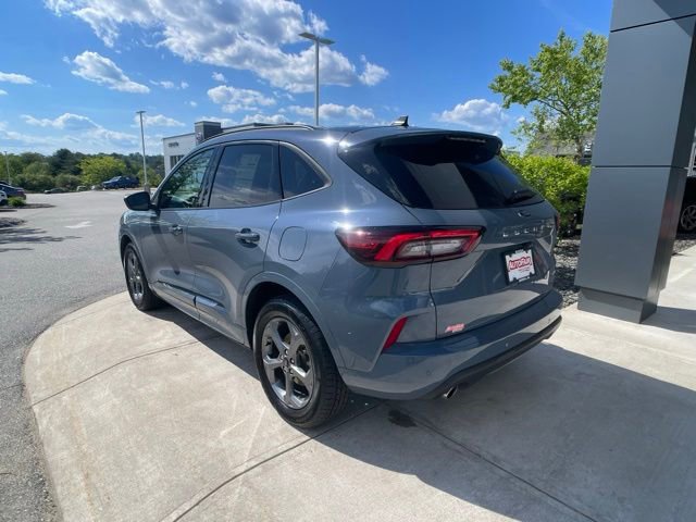 Certified 2023 Ford Escape ST-Line w/ Tech Pack #1 AWD/4WD image 6