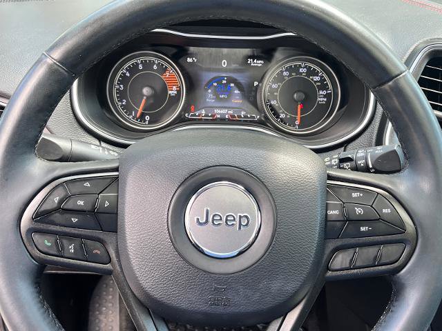 Used 2019 Jeep Cherokee Trailhawk w/ Comfort/Convenience Group AWD/4WD image 17