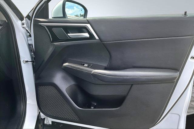 Used 2024 Mitsubishi Outlander AWD image 24