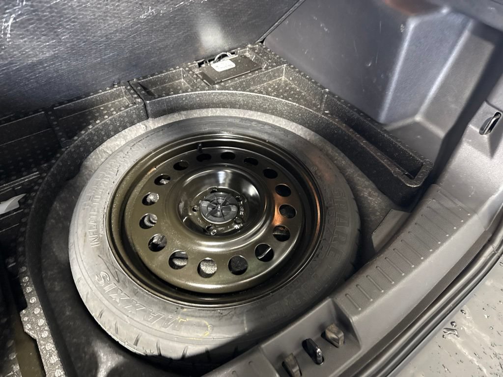 Certified 2019 Ford Escape SE FWD image 12