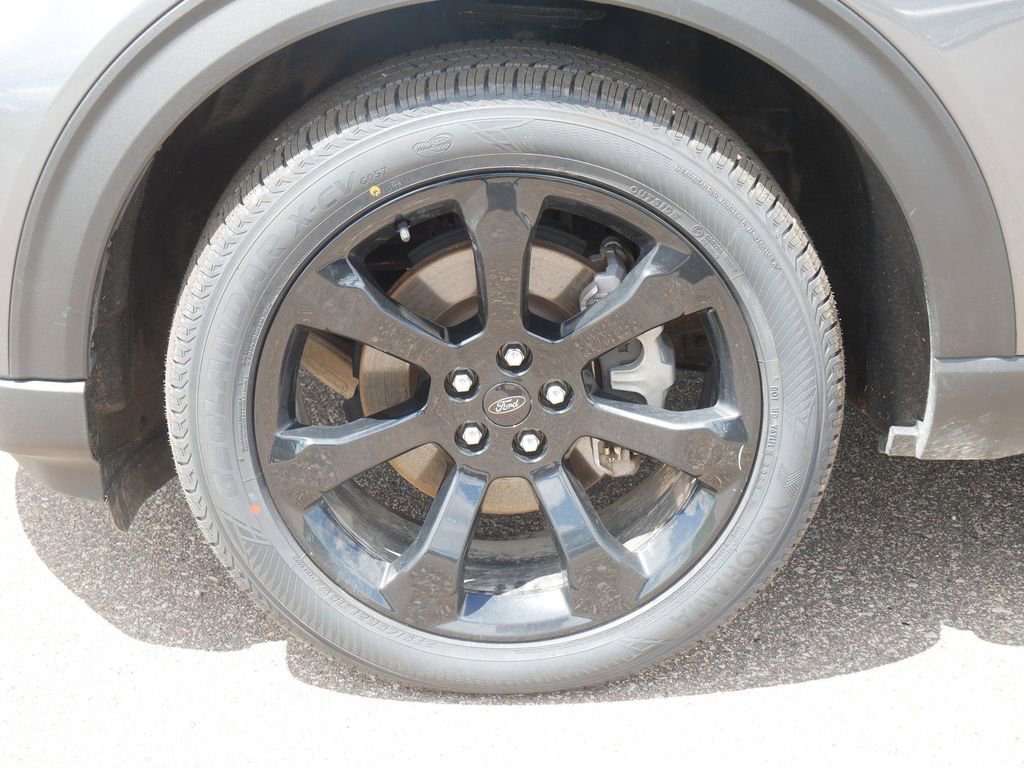 Certified 2024 Ford Explorer ST-Line w/ Class IV Trailer Tow Package AWD/4WD image 9