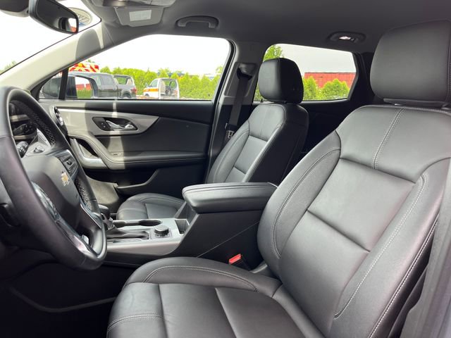 Used 2024 Chevrolet Blazer LT w/ Midnight/Sport Edition FWD image 12