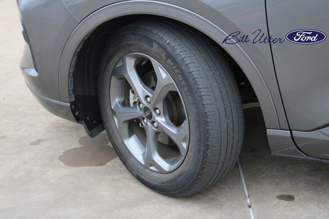 Certified 2023 Ford Escape ST-Line w/ Tech Pack #1 image 9