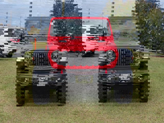 Used 2024 Jeep Wrangler Unlimited Rubicon w/ Technology Group image 10