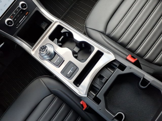 Certified 2023 Ford Edge SEL w/ Convenience Package AWD/4WD image 9