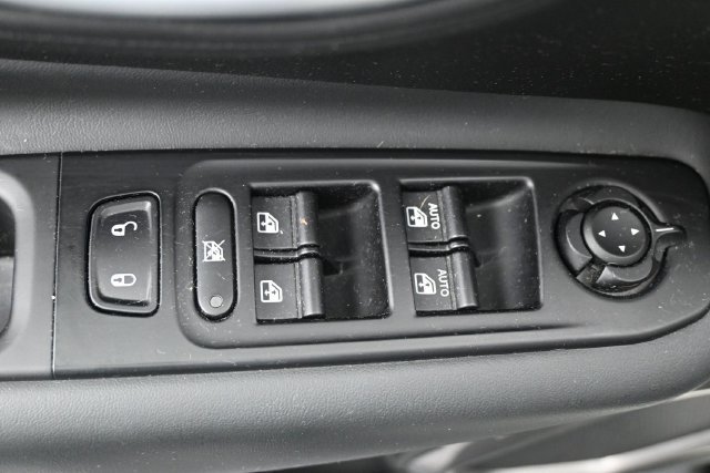 Used 2023 Jeep Renegade Latitude AWD/4WD image 7
