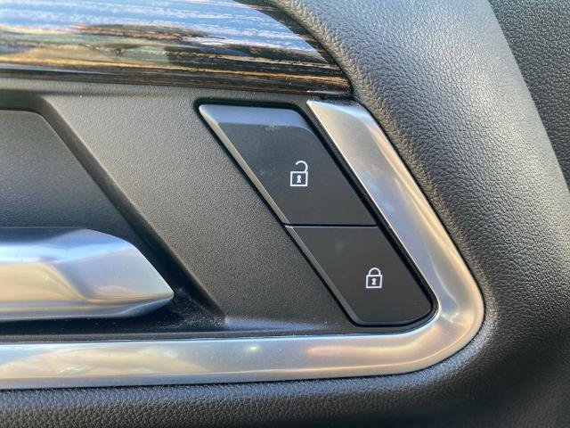 Used 2023 GMC Sierra 1500 SLE image 14