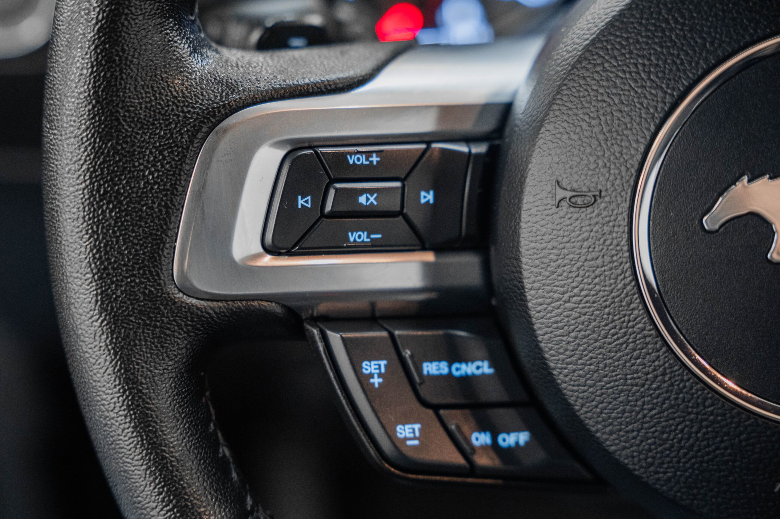 Certified 2022 Ford Mustang Coupe image 34