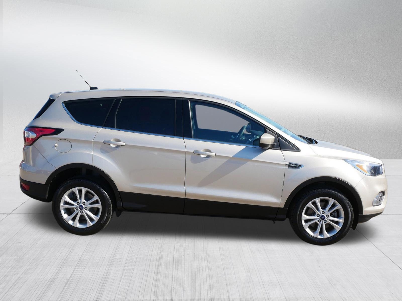 Certified 2017 Ford Escape SE w/ SE Cold Weather Package image 8