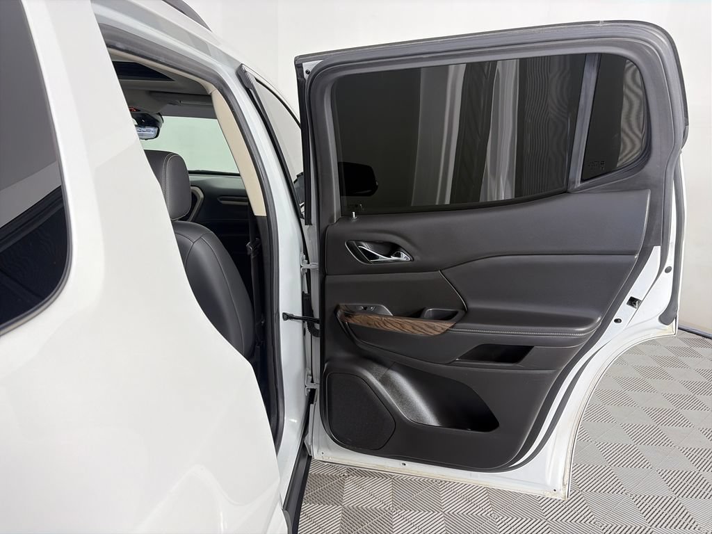 Used 2022 GMC Acadia Denali w/ Denali Ultimate Package AWD/4WD image 27