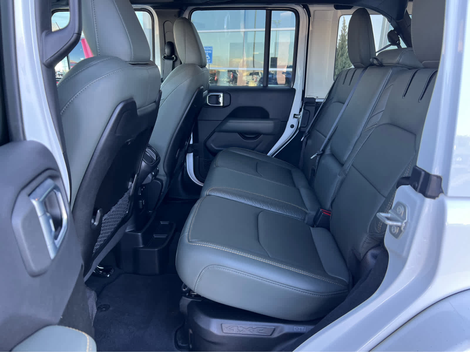 Used 2024 Jeep Wrangler High Altitude image 26