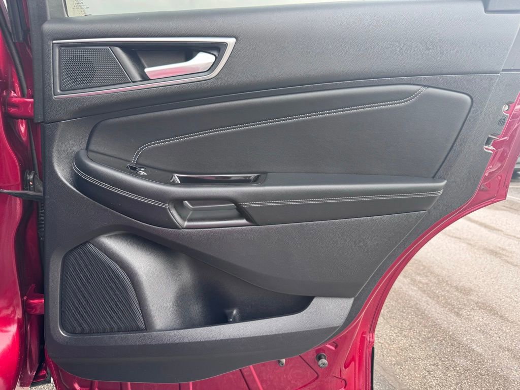 Certified 2019 Ford Edge Titanium w/ Equipment Group 301A image 25