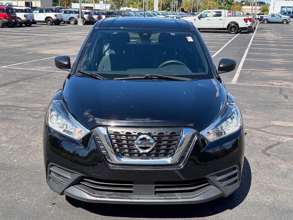 Used 2020 Nissan Kicks S FWD image 3