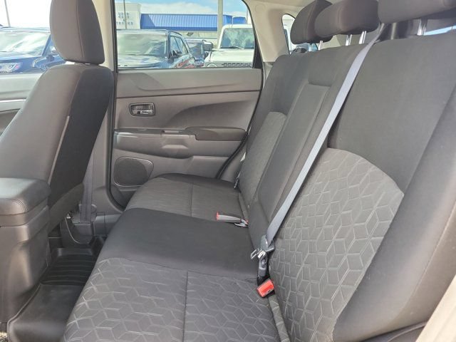 Used 2022 Mitsubishi Outlander Sport LE FWD image 11