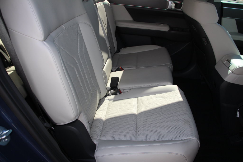 Used 2025 Hyundai Santa Fe SEL AWD/4WD image 25
