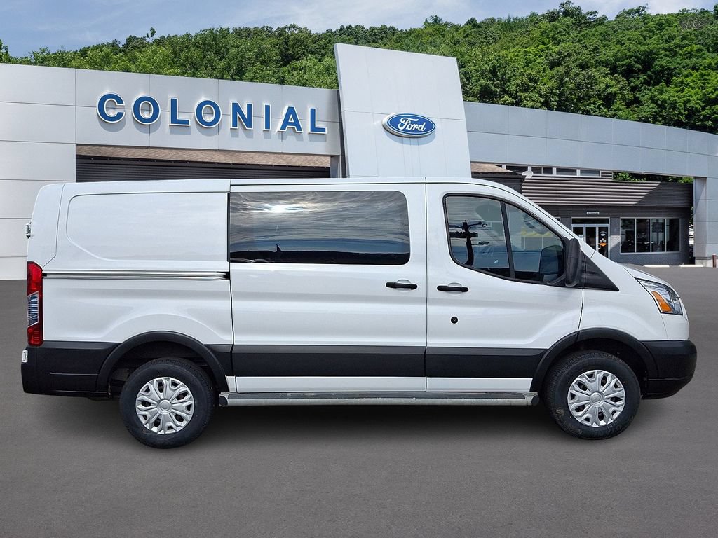 Certified 2019 Ford Transit 250 130 Low Roof w/ Exterior Upgrade Package RWD image 7