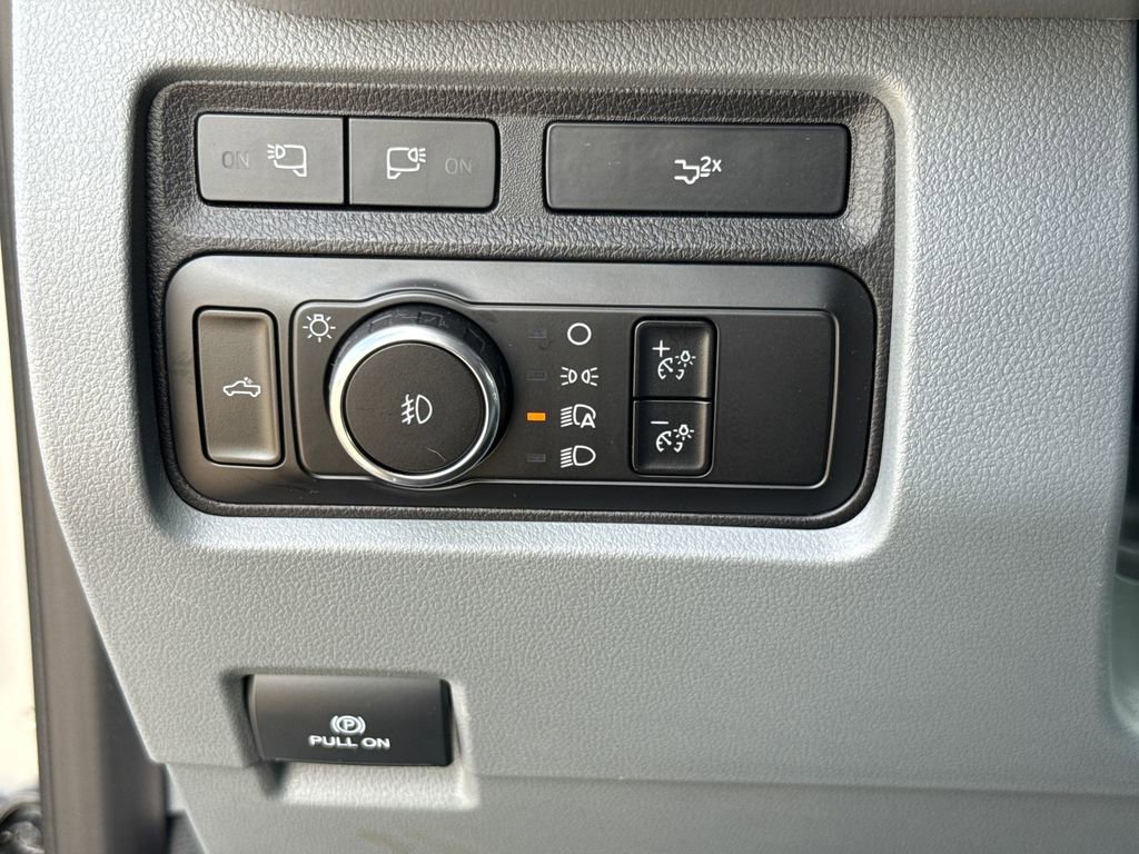 Certified 2024 Ford F250 XLT w/ XLT Premium Package image 14