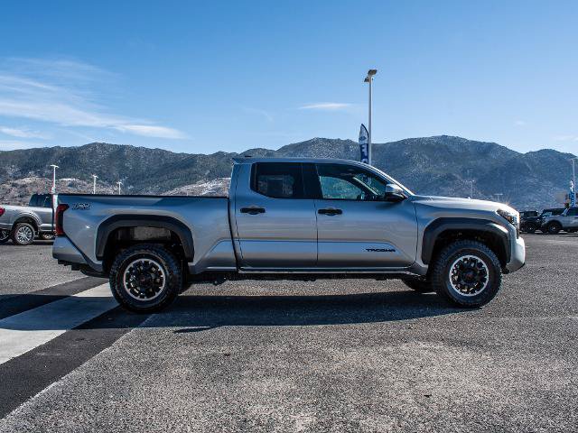 Used 2024 Toyota Tacoma TRD Off-Road AWD/4WD image 4