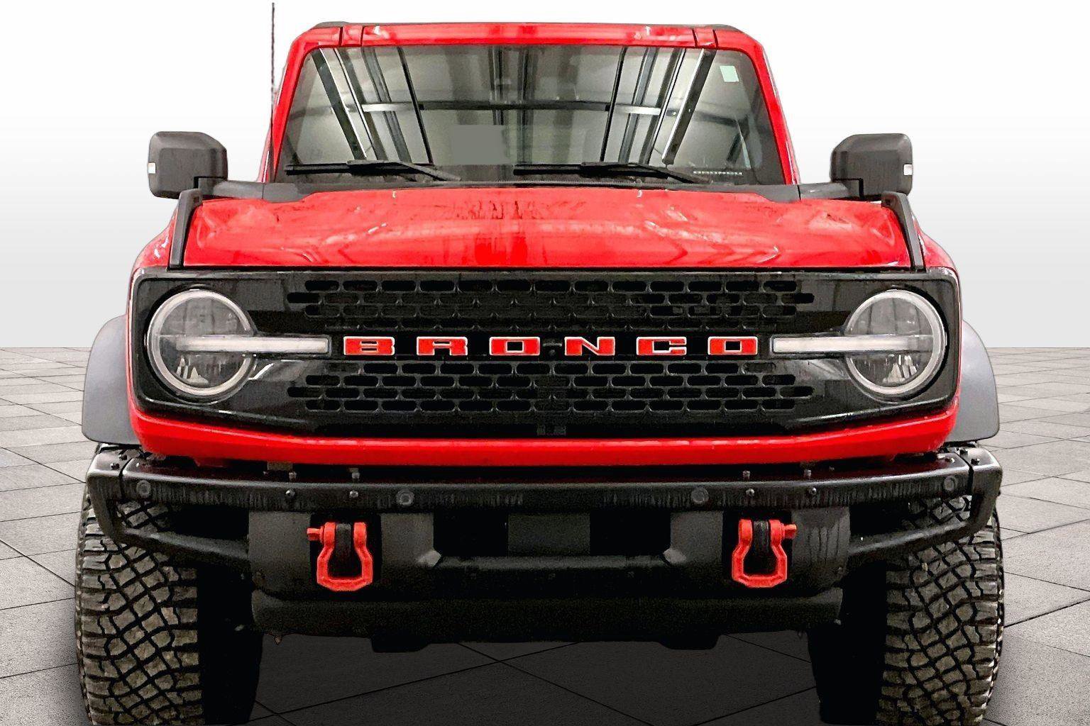 Certified 2024 Ford Bronco Wildtrak image 3