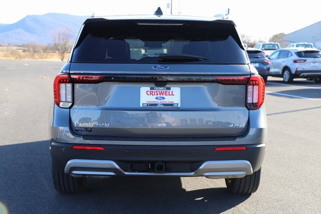 Certified 2025 Ford Explorer Platinum w/ LUX Leather Package AWD/4WD image 4