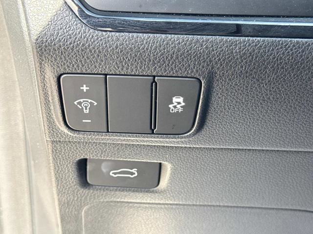 Used 2025 Kia K5 GT-Line w/ GT-Line Premium Package FWD image 16