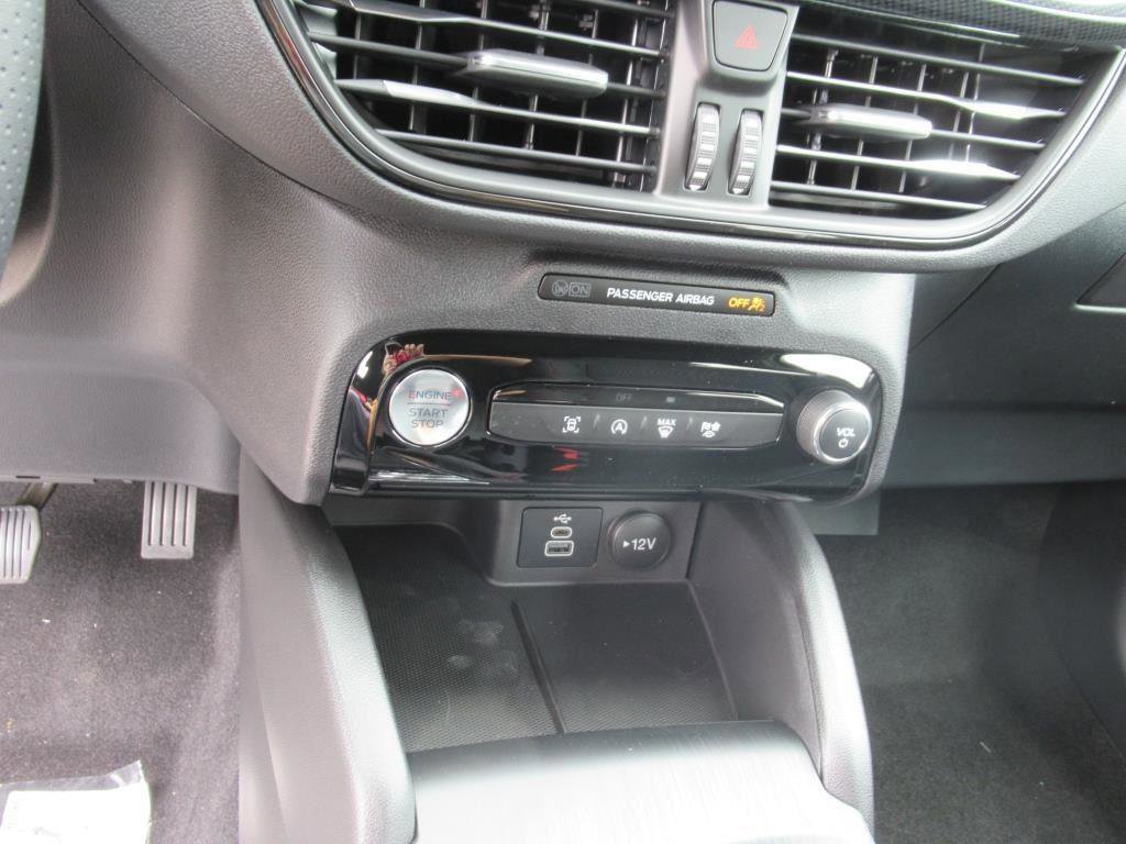 Certified 2025 Ford Escape ST-Line w/ Tech Pack #1 image 28