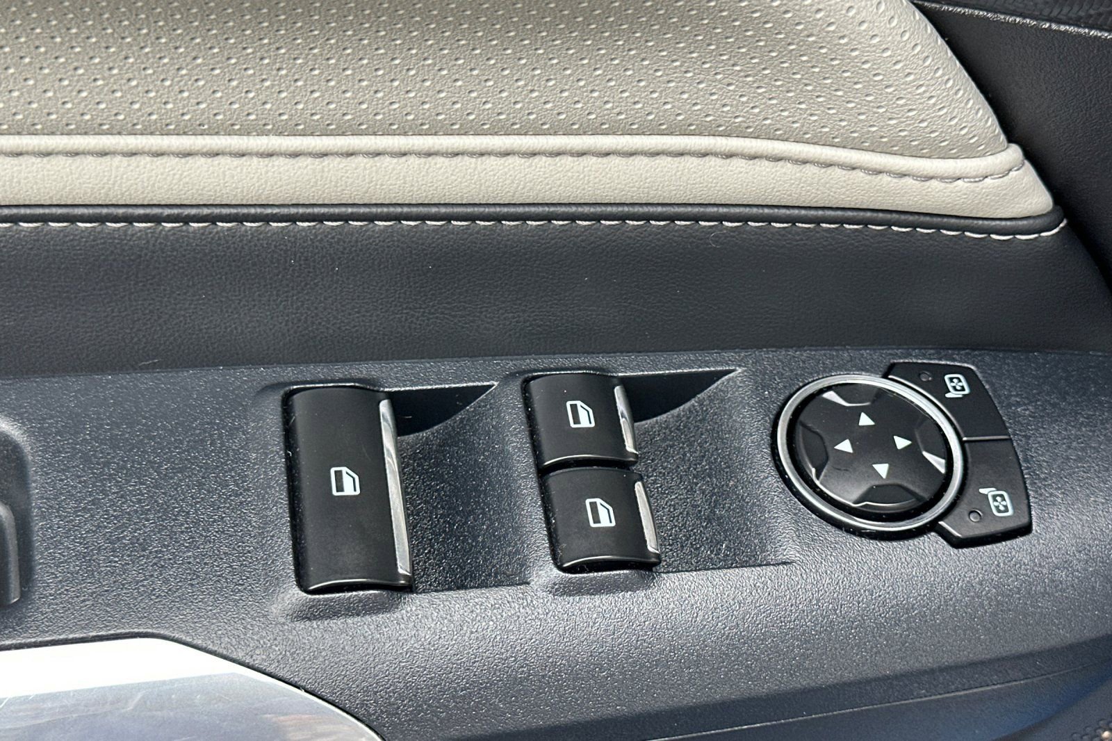 Certified 2024 Ford Mustang Premium RWD image 13