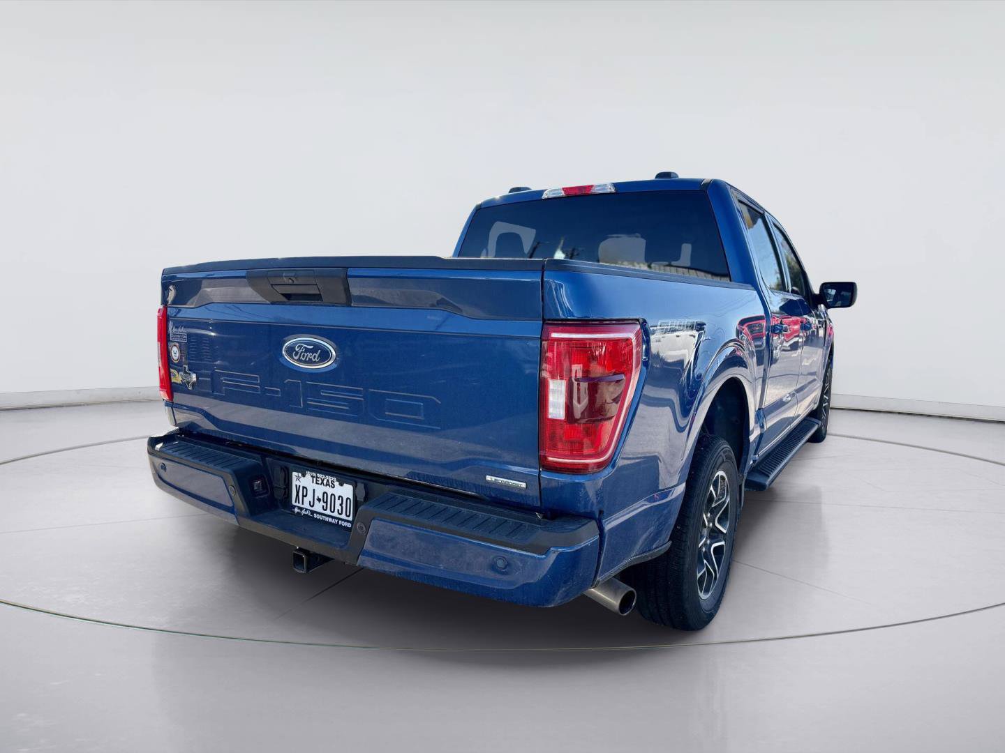 Certified 2022 Ford F150 XLT w/ Equipment Group 301A Mid RWD image 4