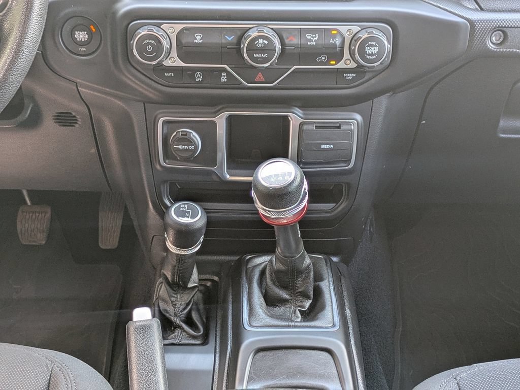 Used 2022 Jeep Gladiator Sport AWD/4WD image 22