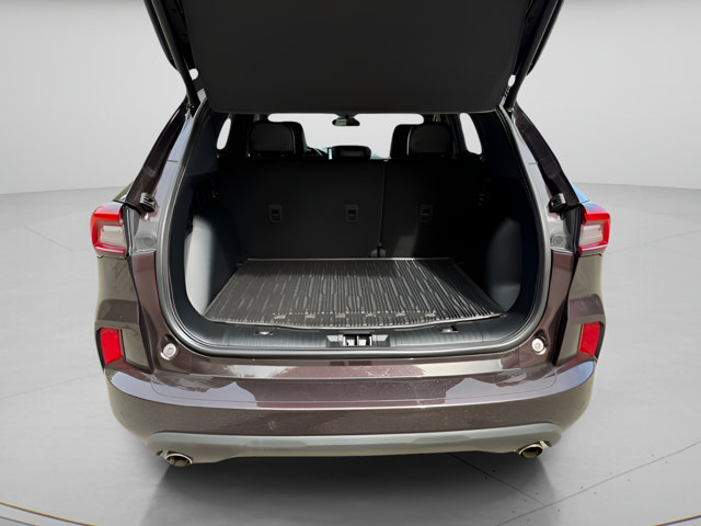 Certified 2023 Ford Escape ST-Line Elite w/ Premium Technology Package AWD/4WD image 13