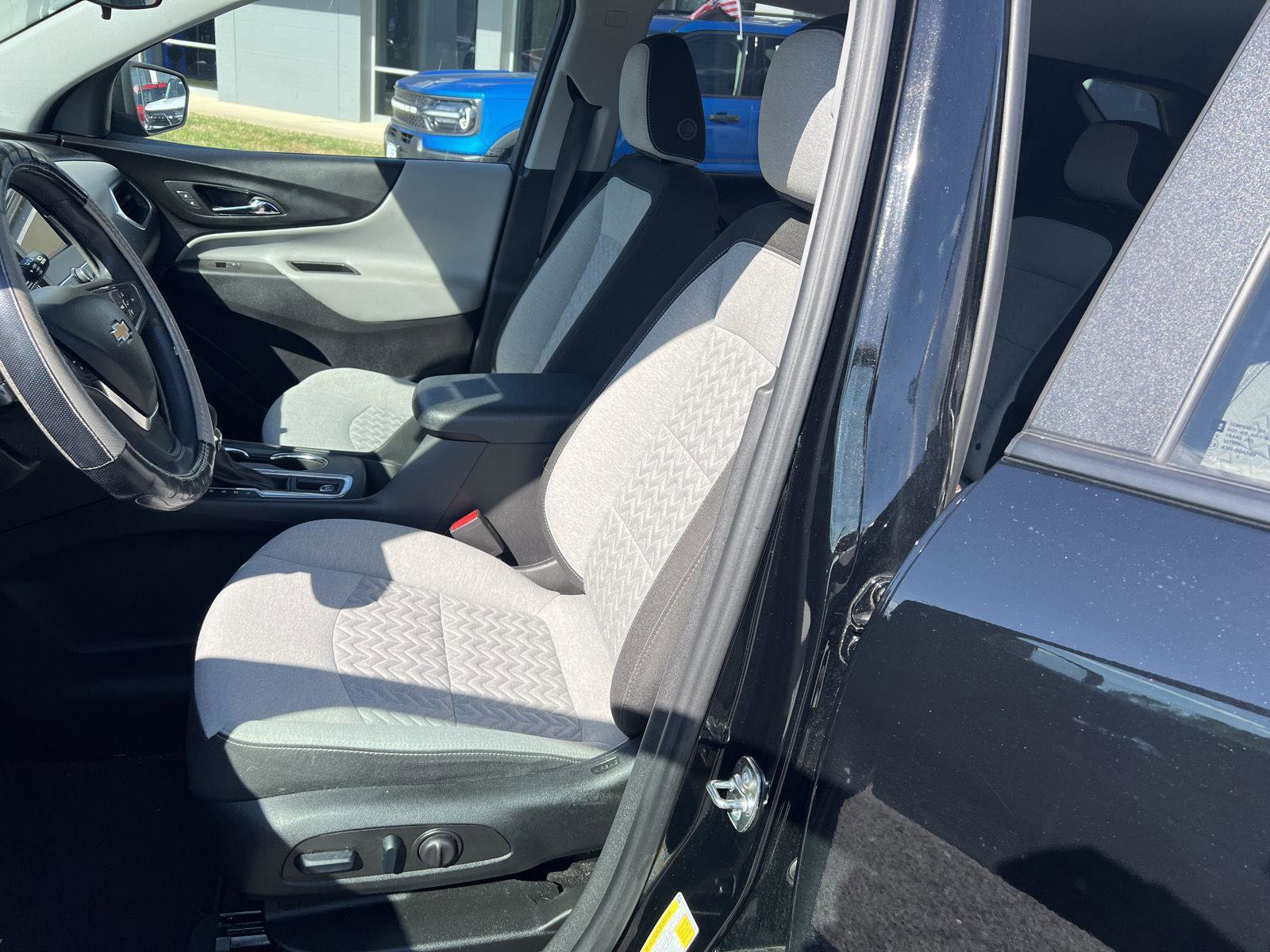 Used 2024 Chevrolet Equinox LS w/ LS Convenience Package image 10