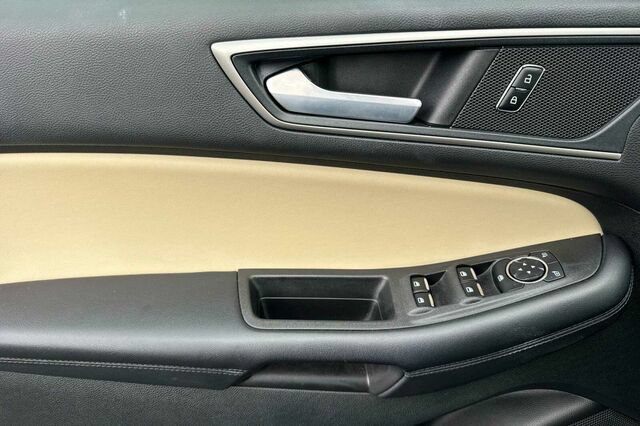 Certified 2023 Ford Edge SEL w/ Convenience Package AWD/4WD image 11