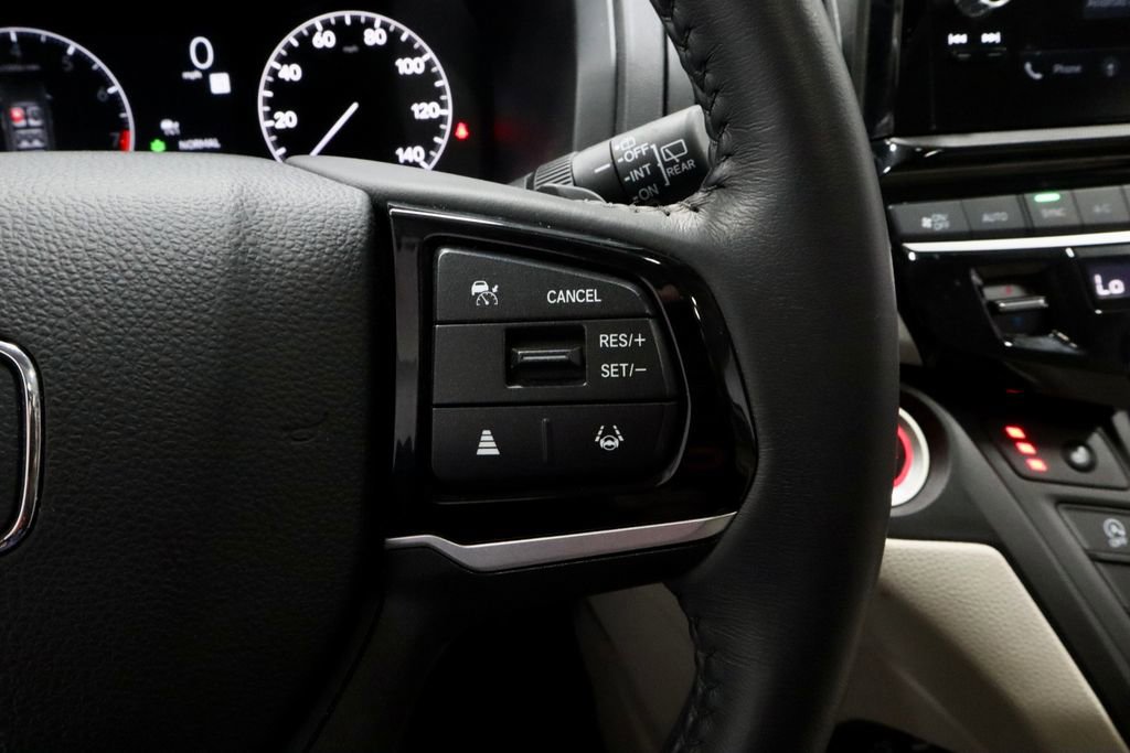 Used 2025 Honda Odyssey EX-L image 28