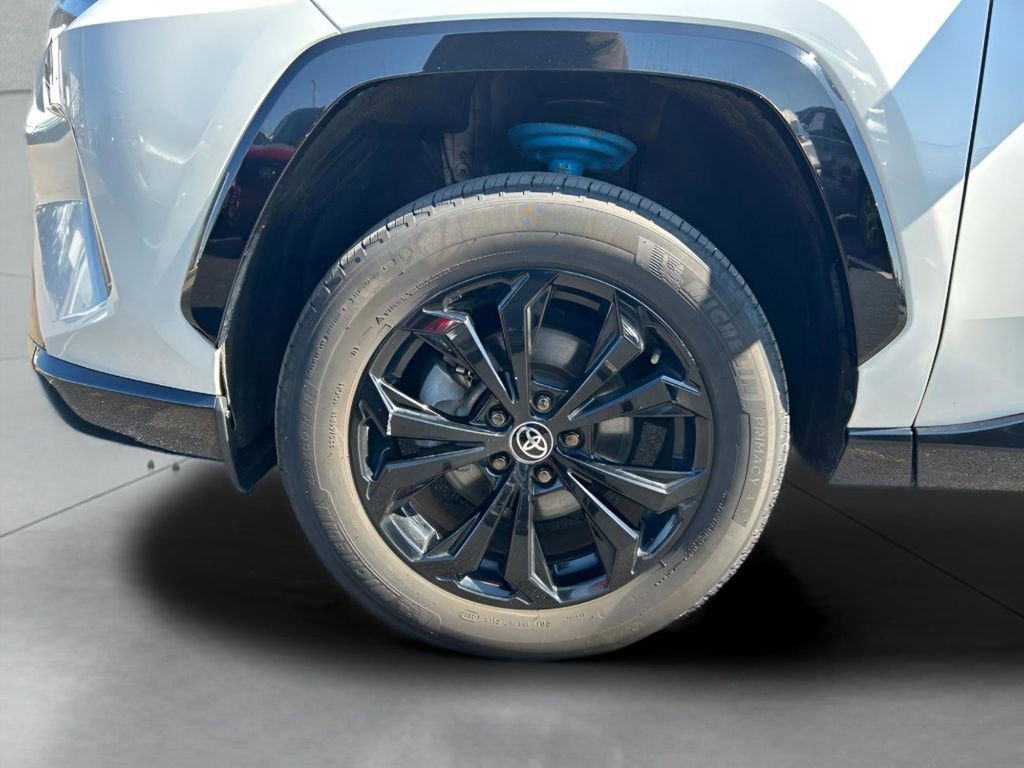 Used 2022 Toyota RAV4 XSE AWD/4WD image 24