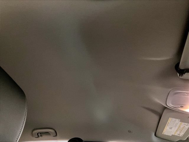 Used 2022 Buick Encore GX Select w/ Sport Touring Package FWD image 21