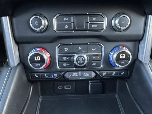 Used 2022 GMC Yukon XL SLT w/ SLT Premium Package image 26