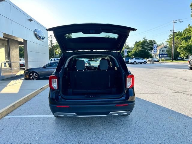 Certified 2022 Ford Explorer XLT w/ Equipment Group 202A AWD/4WD image 19