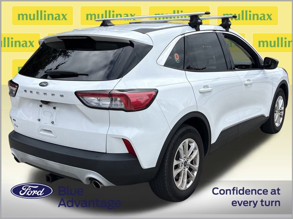 Certified 2022 Ford Escape SE image 3
