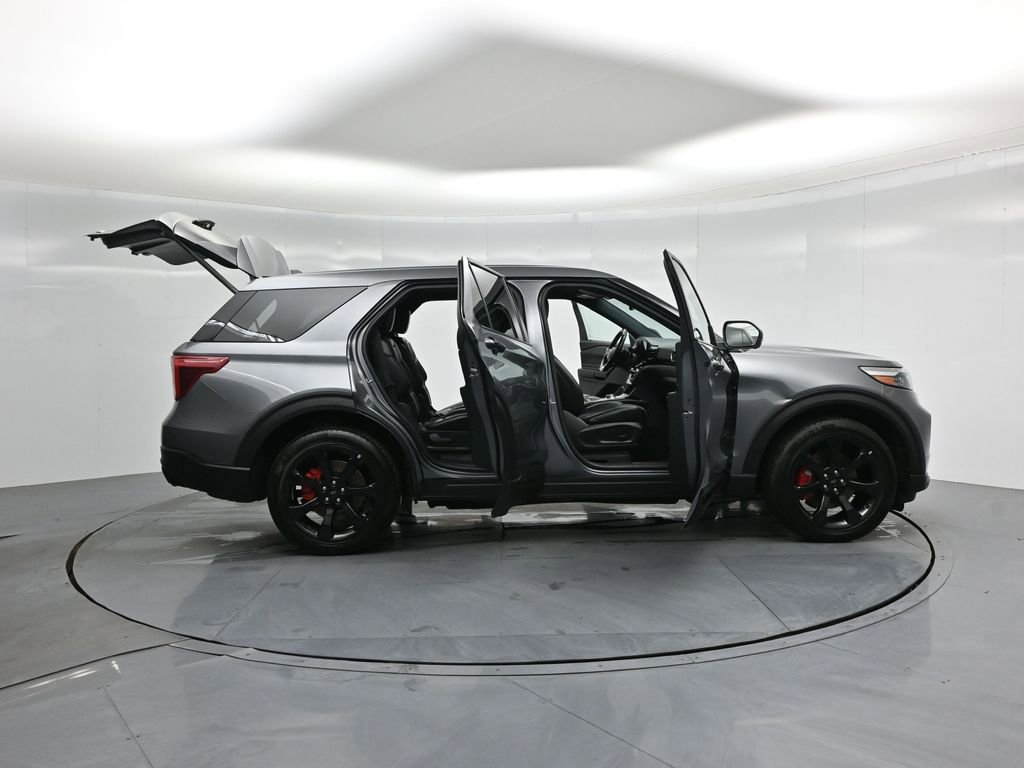 Certified 2022 Ford Explorer ST w/ Equipment Group 401A image 5