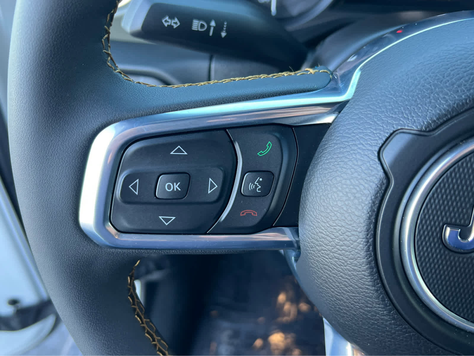 Used 2024 Jeep Wrangler High Altitude image 31