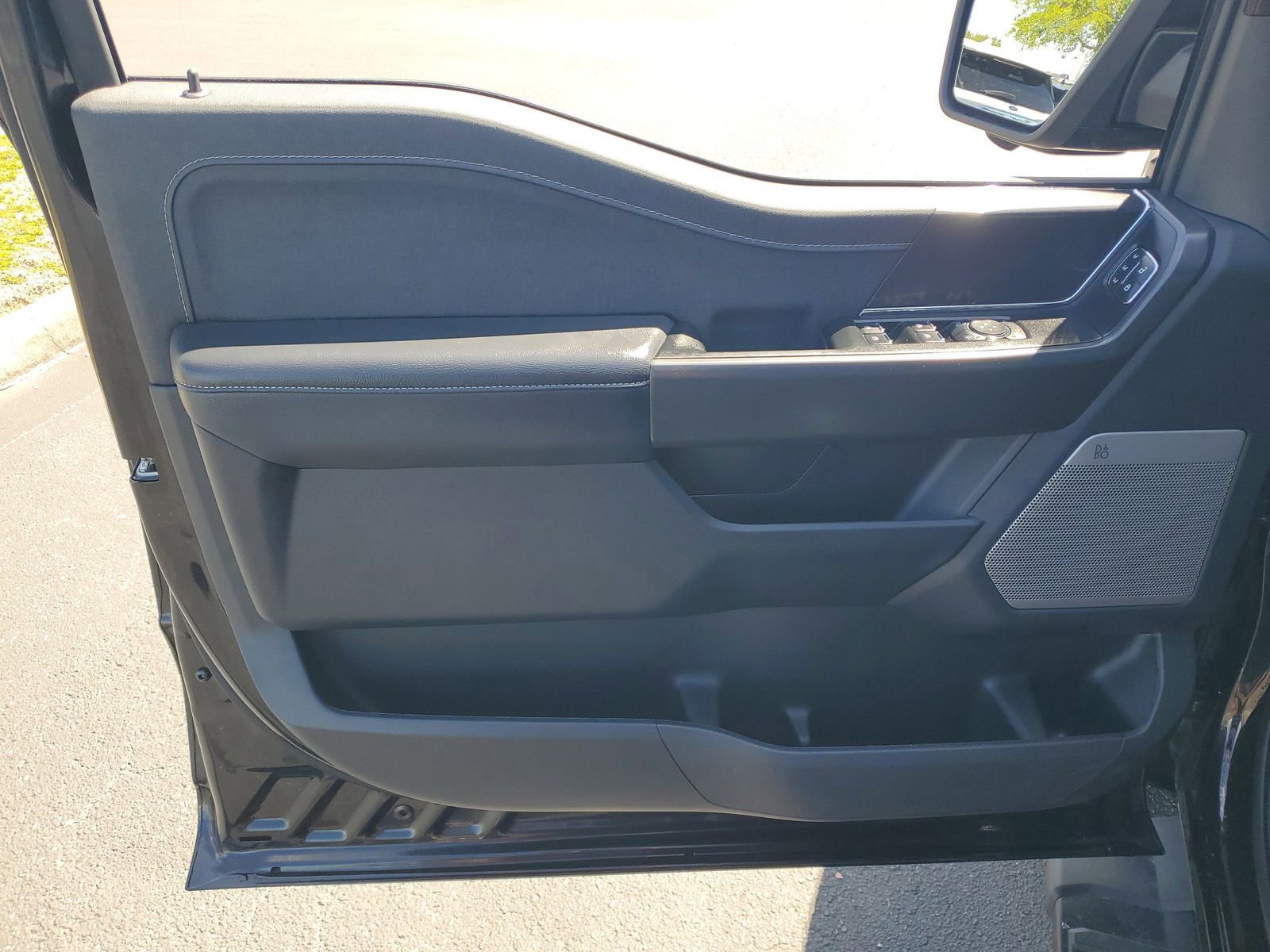 Certified 2025 Ford F150 Lariat w/ Equipment Group 501A Mid AWD/4WD image 14