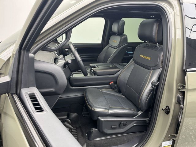 Certified 2025 Ford Expedition Tremor AWD/4WD image 13