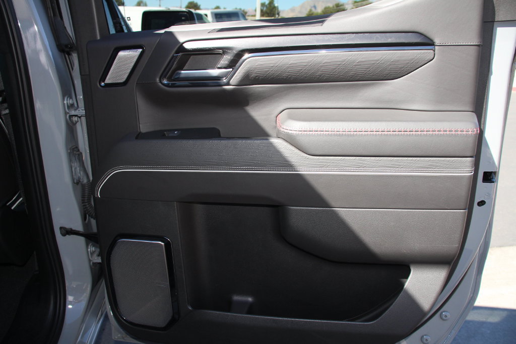 Used 2024 GMC Sierra 1500 AT4X AWD/4WD image 25