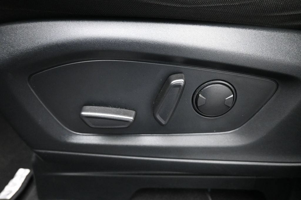 Certified 2023 Ford Explorer XLT RWD image 10