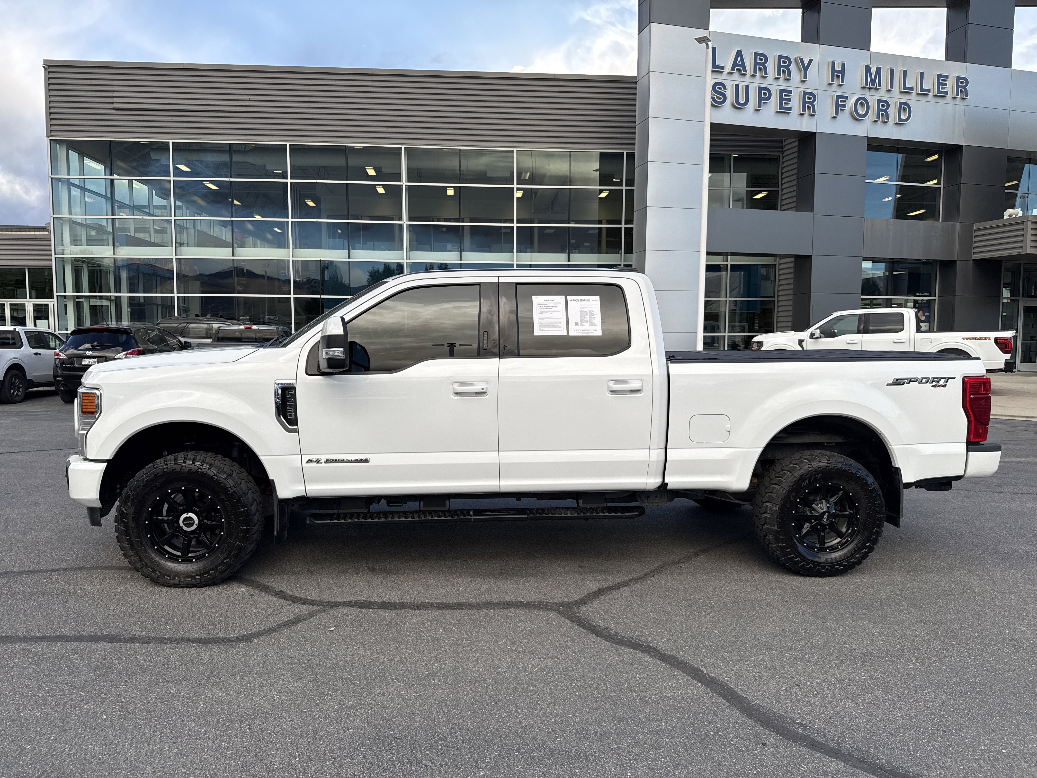 Certified 2022 Ford F250 Lariat AWD/4WD image 3