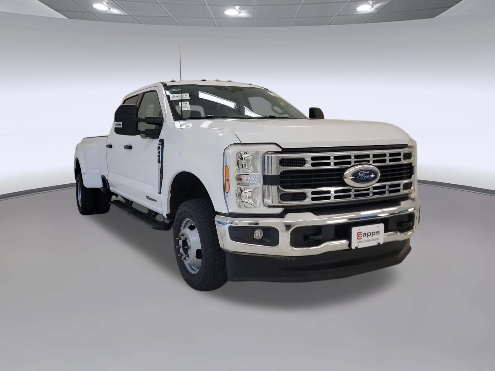 Certified 2025 Ford F350 XLT w/ FX4 Off-Road Package AWD/4WD image 5